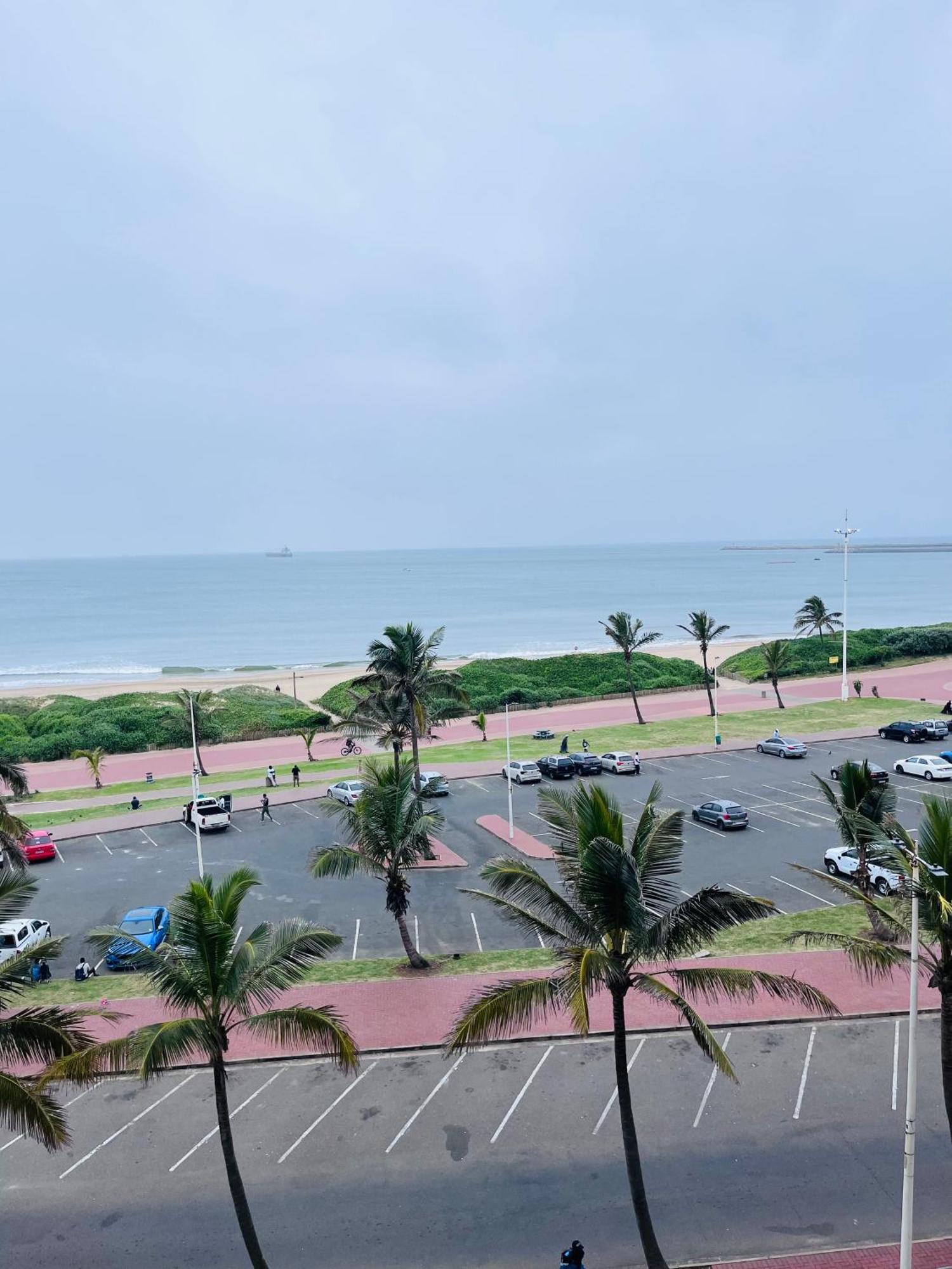 Ushaka Ocean Escape - Shaka Shores 5E Durban Exterior photo